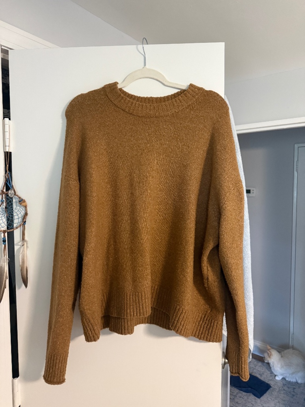 American Eagle Tan Cozy Sweater - EUC